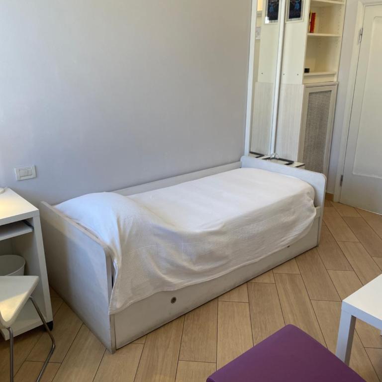 B&B Interno19 - Camera Singola con Bagno Privato - 2