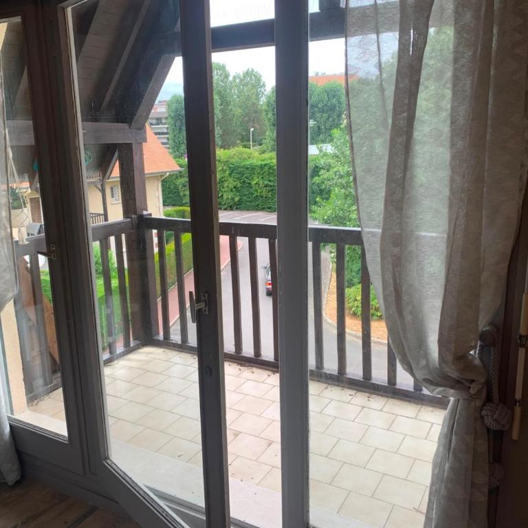 Tourgeville Plage 2 pieces avec parking, piscine et tennis - Appartamento con 1 Camera da Letto - 1