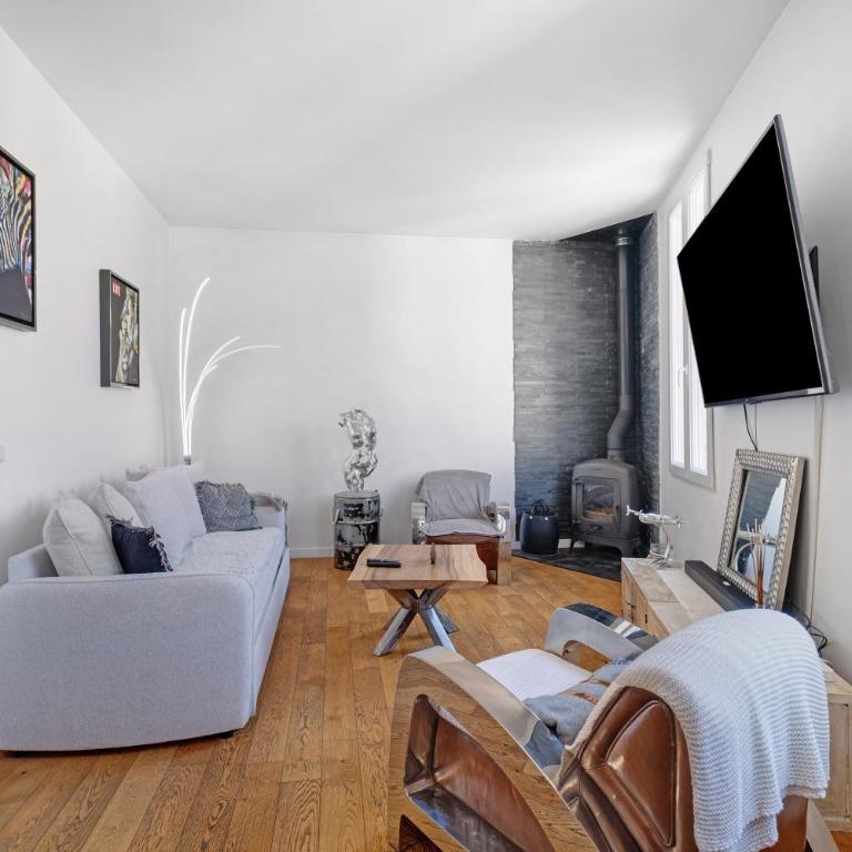 Duplex Climatisé Avec Parking - Appartement 1 Chambre Supérieur avec Balcon - 3