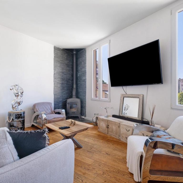 Duplex Climatisé Avec Parking - Appartement 1 Chambre Supérieur avec Balcon - 1