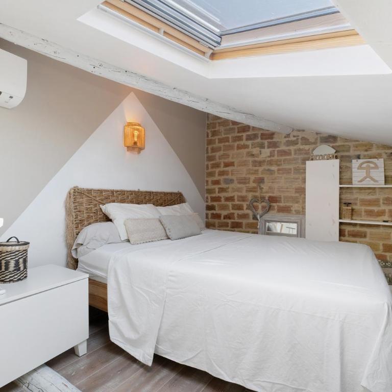 Duplex Climatisé Avec Parking - Appartement 1 Chambre Supérieur avec Balcon - 6