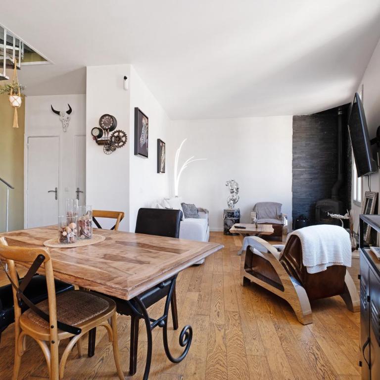 Duplex Climatisé Avec Parking - Appartement 1 Chambre Supérieur avec Balcon - 16