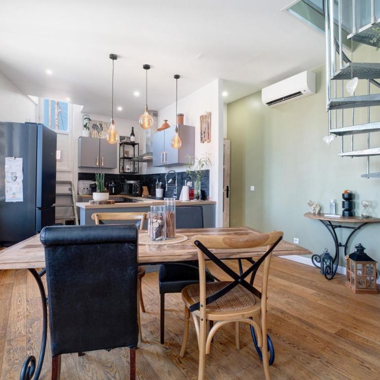 Duplex Climatisé Avec Parking - Appartement 1 Chambre Supérieur avec Balcon - 21