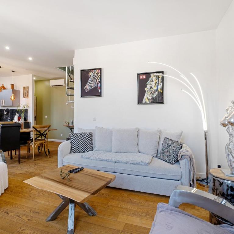 Duplex Climatisé Avec Parking - Appartement 1 Chambre Supérieur avec Balcon - 26