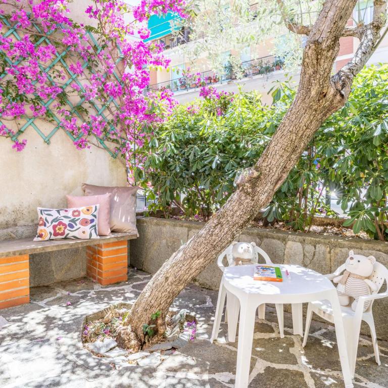Santa Margherita Garden House - Private Parking - GrandMaison - Appartamento Deluxe con 1 Camera da Letto e Vista Giardino - 26