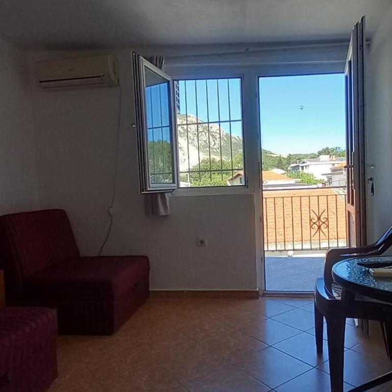 Apartmani Todorović - Studio with Balcony - 12