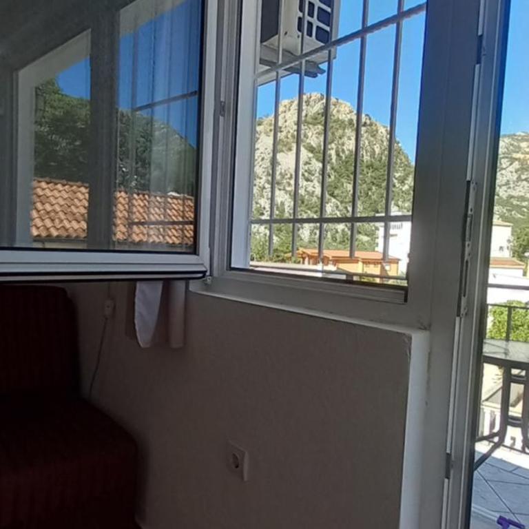 Apartmani Todorović - Studio with Balcony - 11