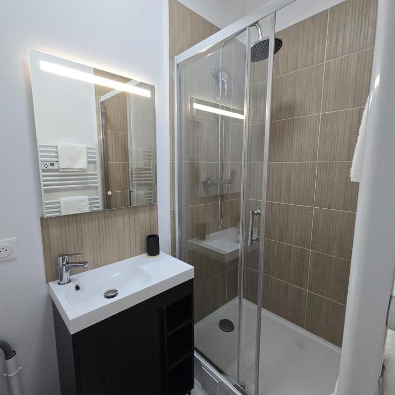 close to Amiens Station - Apartment mit 1 Schlafzimmer - 3