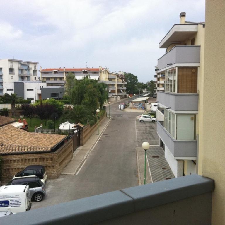 Pescara, central Italy, Abruzzo, nice apartment within walking distance of the sea - Apartment mit 2 Schlafzimmern - 15