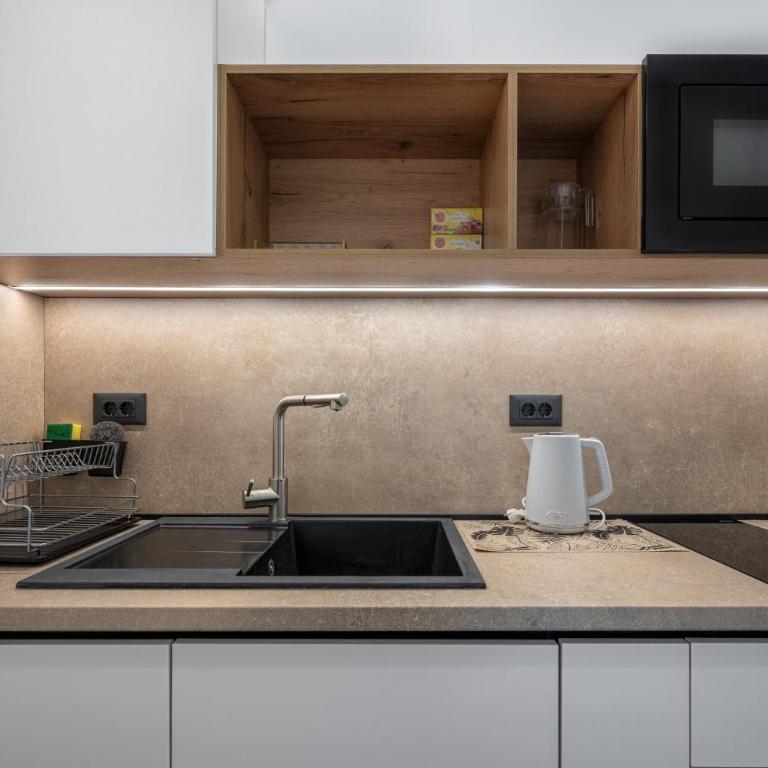 Ela Modern Apartments - Free Public Parking - Apartman s 1 Spavaćom Sobom i Balkonom - 8