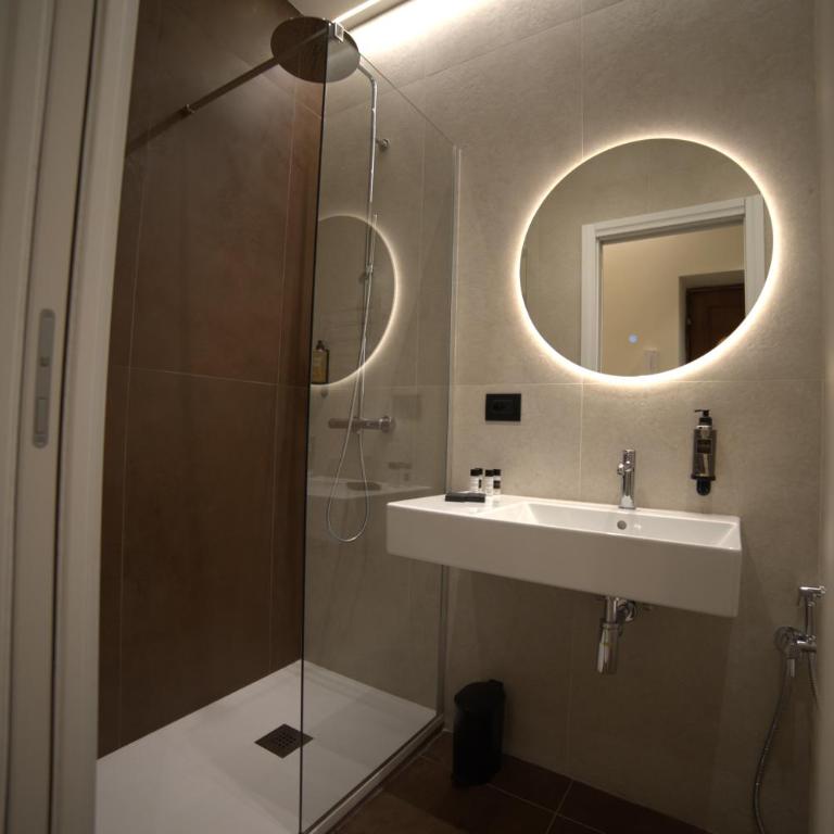 Venetia Charme Apartment-Rome Castro Pretorio - Appartamento con 2 Camere da Letto - 10