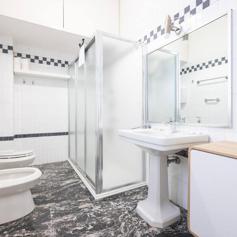 Belle Arti, Bologna by Short Holidays - Three-Bedroom Apartment - 7