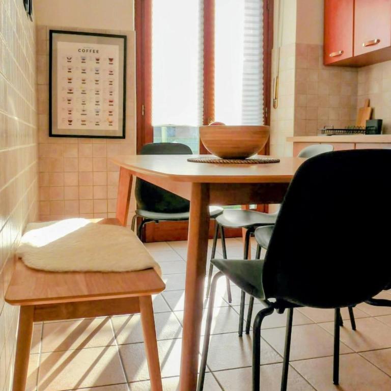 Casa Lo, Bright and Happy Apartment - Two-Bedroom Apartment - 6