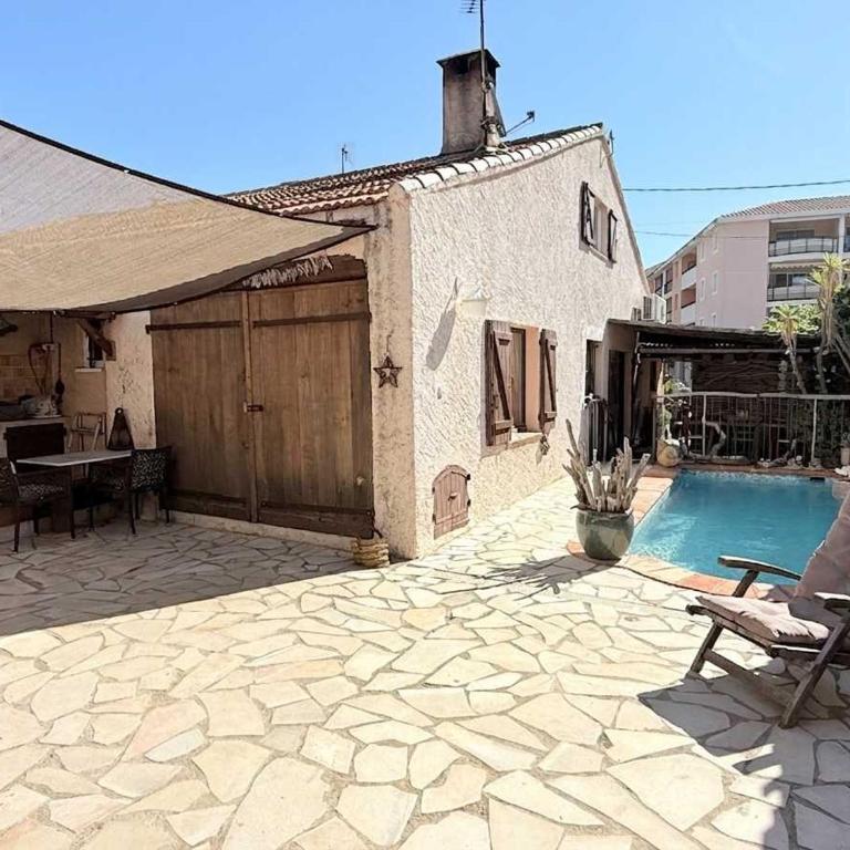 Charming Village House with Swimming pool Saint-Aygulf - Apartment - 3