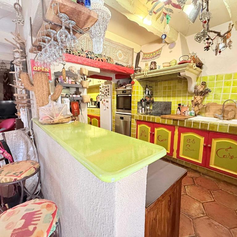 Charming Village House with Swimming pool Saint-Aygulf - Apartment - 18