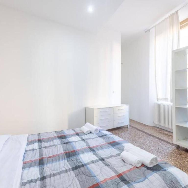 Nel Ghetto, Bologna by Short Holidays - Two-Bedroom Apartment - 5