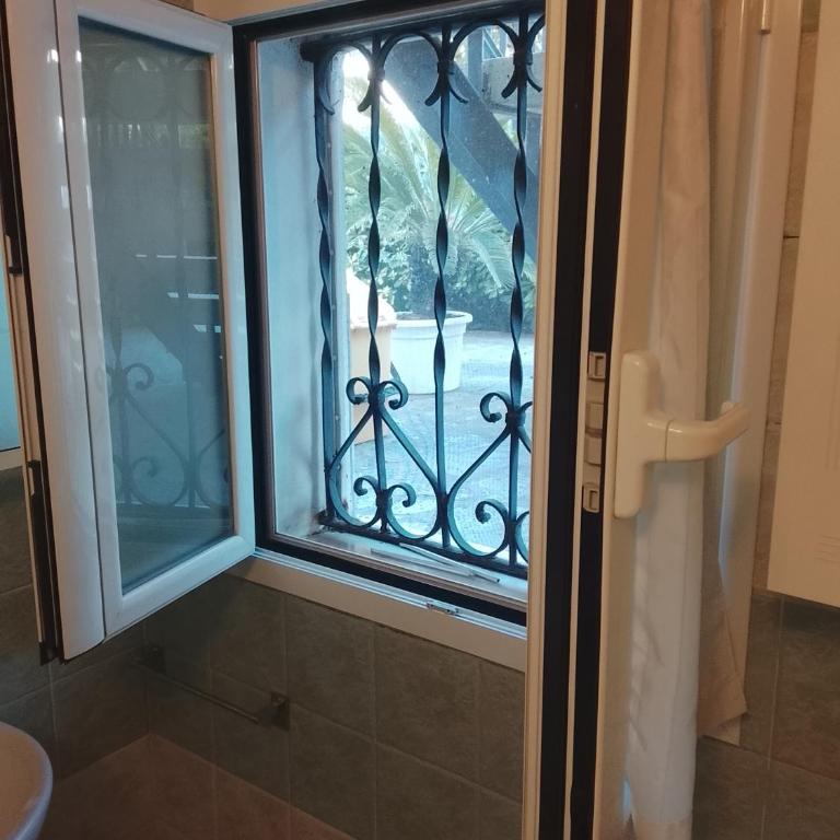 Bilocale a due passi del mare - Appartamento con 2 Camere da Letto - 3