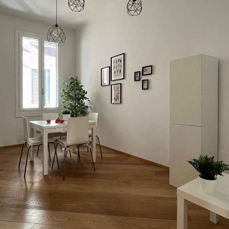 Porta Nova, Bologna by Short Holidays - Appartamento con 1 Camera da Letto - 2
