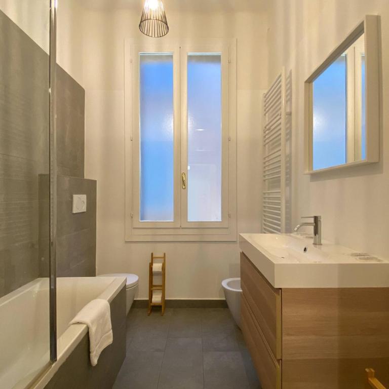 Porta Nova, Bologna by Short Holidays - Appartamento con 1 Camera da Letto - 17
