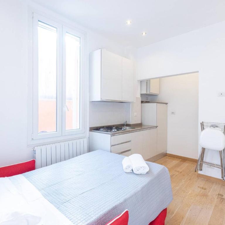 Garisenda, Bologna by Short Holidays - One-Bedroom Apartment - 8