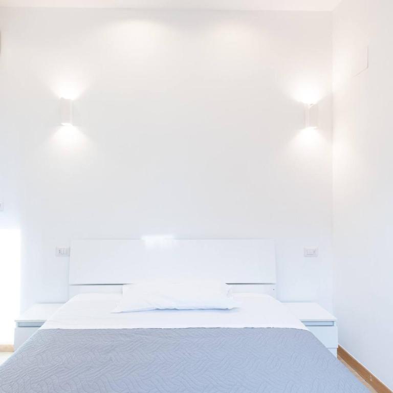 Garisenda, Bologna by Short Holidays - One-Bedroom Apartment - 10