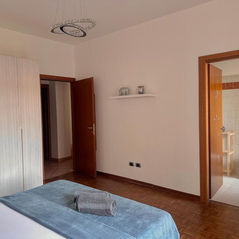 Spazioso appartamento a due passi dal centro - Appartamento con 2 Camere da Letto e Balcone - 10