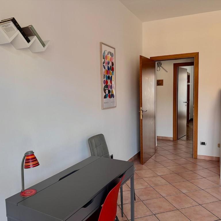 Spazioso appartamento a due passi dal centro - Appartamento con 2 Camere da Letto e Balcone - 24
