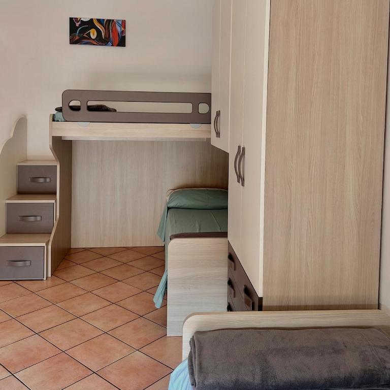 Spazioso appartamento a due passi dal centro - Appartamento con 2 Camere da Letto e Balcone - 25