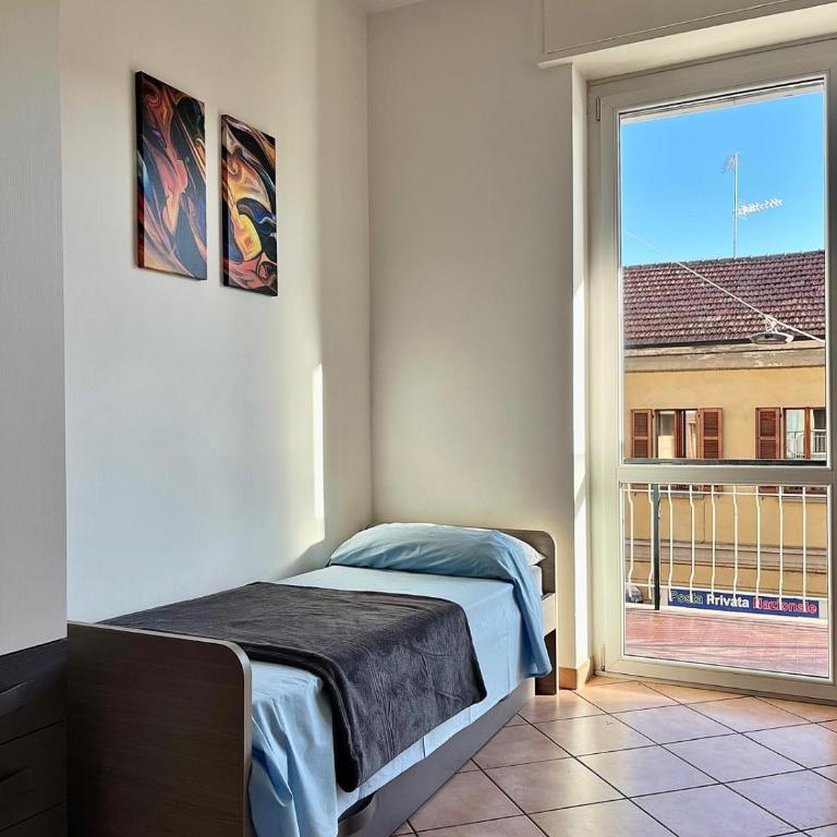 Spazioso appartamento a due passi dal centro - Appartamento con 2 Camere da Letto e Balcone - 17