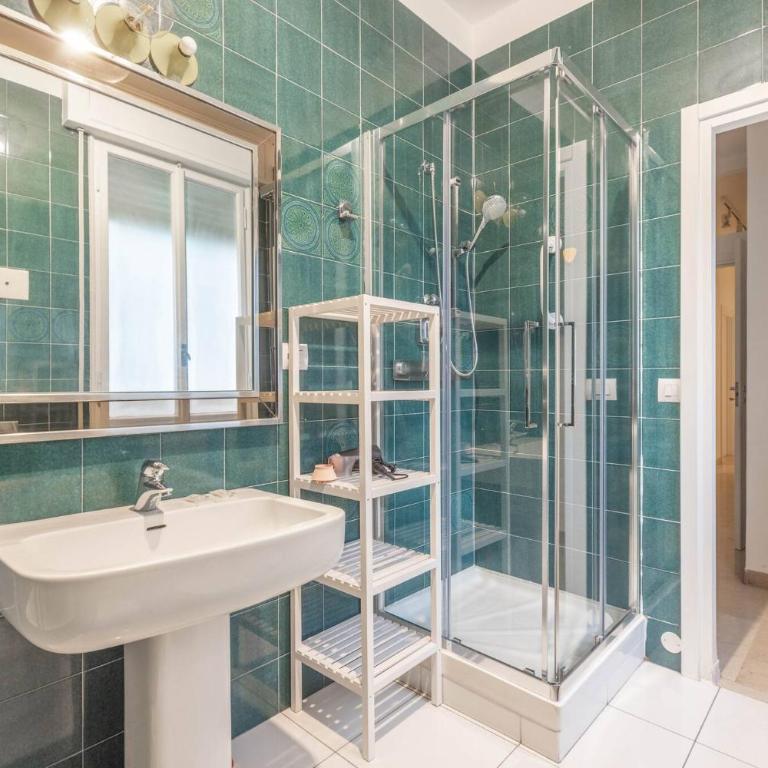 La Finestra sul Centro, Bologna By Short Holidays - Appartamento - 24
