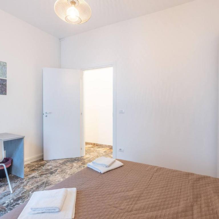 La Finestra sul Centro, Bologna By Short Holidays - Appartamento - 26