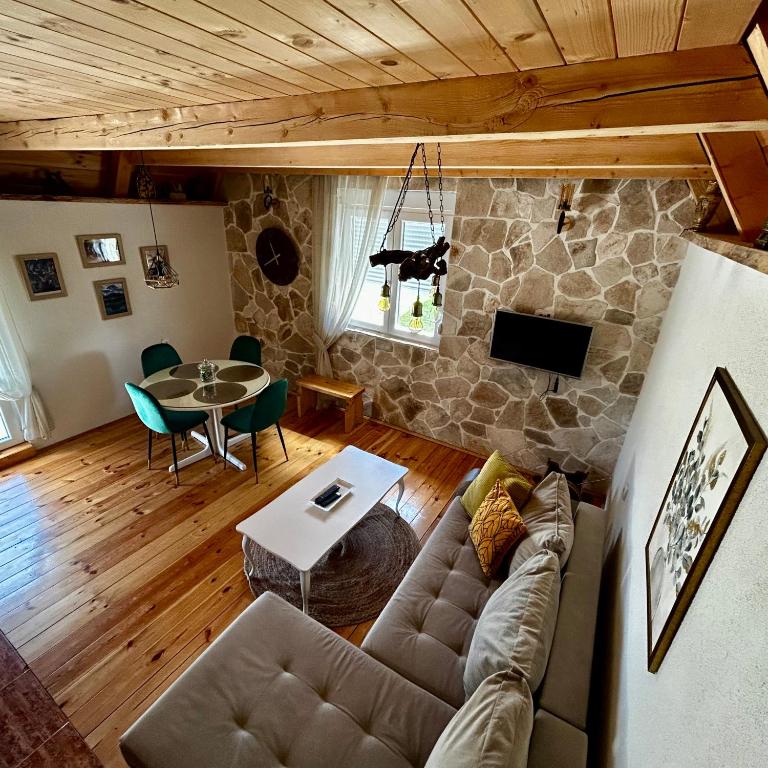 Apartman Djina Zabljak - Kuća sa 2 Spavaće Sobe - 1