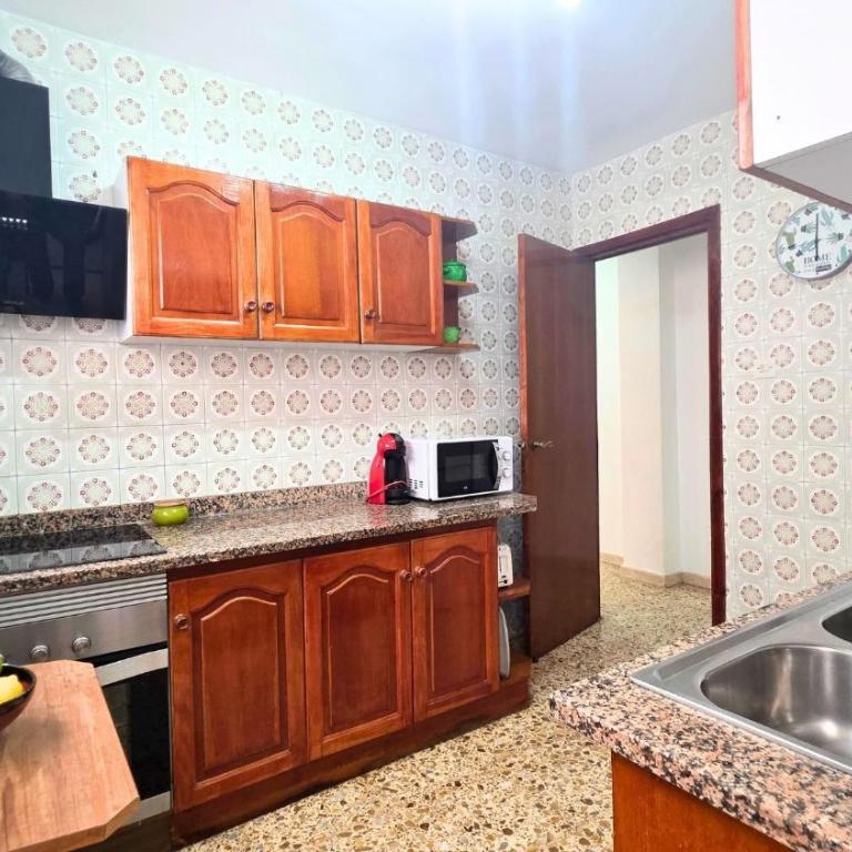 BS Profesor Escobar Manzano nº38, estancia min 5 noches, a 6 minutos andando de la playa - Apartamento - 15