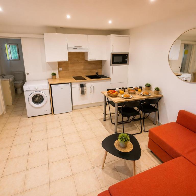Studio Piscine Clim à 300m de la Plage des Sablettes - Appartement 1 Chambre - 9
