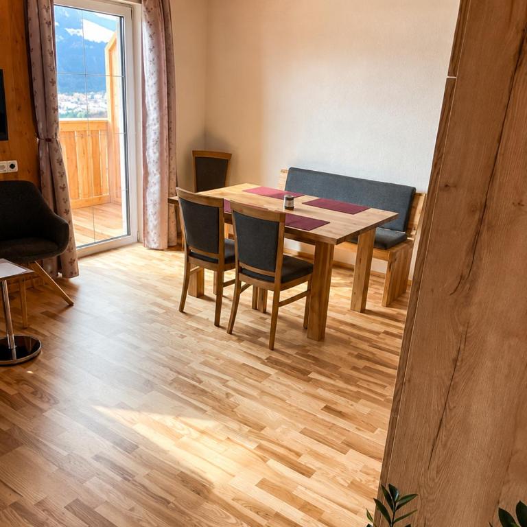Appartements-Restaurant Schwaiger direkt beim Lift und wunderschönen Bergblick - Apartment mit Balkon - 15