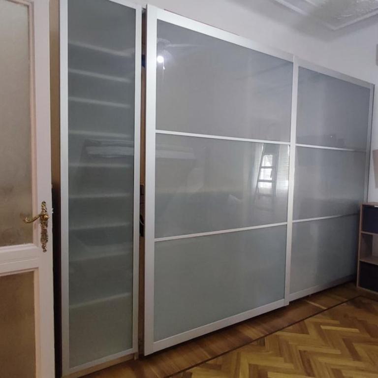 Casa Vitto Cozy Apt, Air Conditioning , Wi-Fi, near Train Station and Airport - Appartamento con 1 Camera da Letto e Balcone - 2