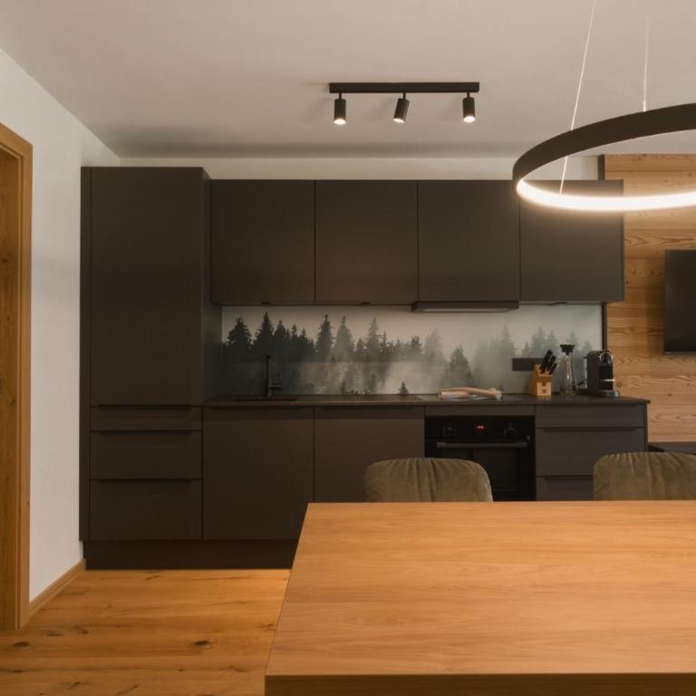 Suites Stubai Wellness & Fitness inklusive Stubai Supercard - Alpine Suite Serles View Balkon und Terrasse - 2