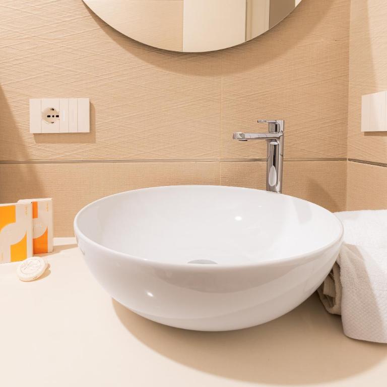 KT exclusive hotel - Camera Doppia con Letti Singoli con Bagno Privato - 5