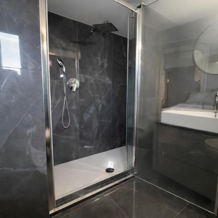 3 min walk from the metro- Wi-Fi and privacy - - Appartamento con 1 Camera da Letto - 12