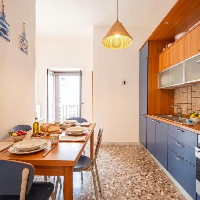 Mare Tra i Tetti - Appartamento con 2 Camere da Letto - 10