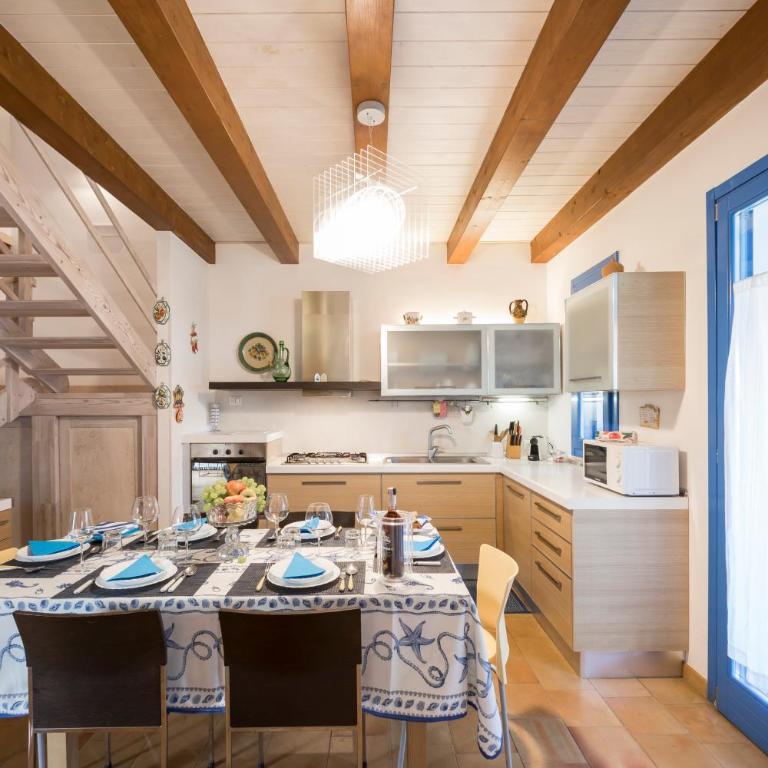 Villa PortoVenere - Three-Bedroom Villa - 10