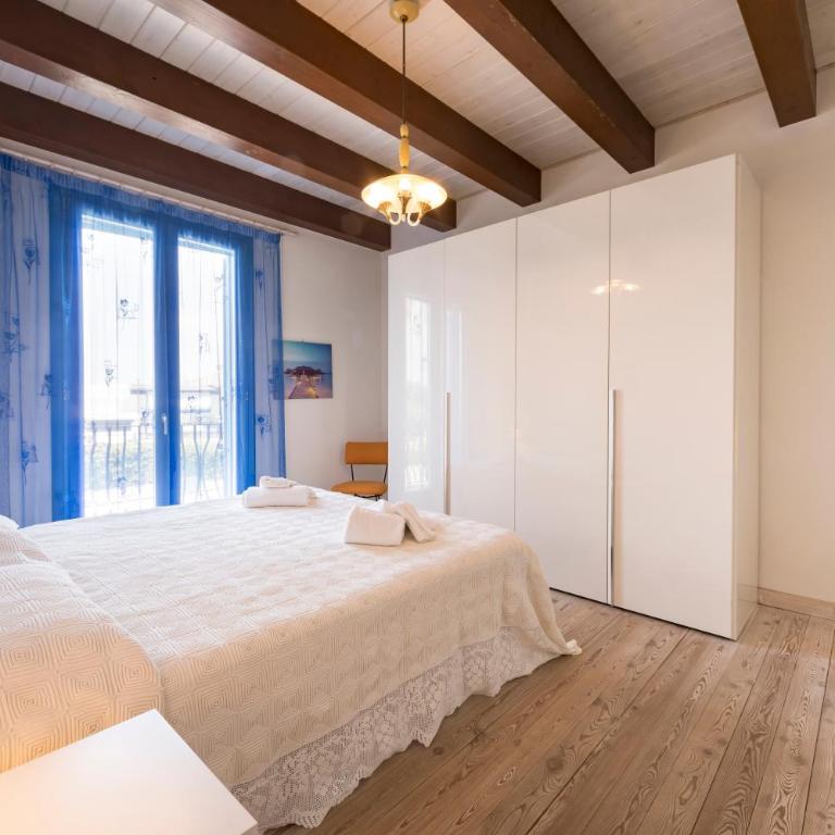 Villa PortoVenere - Three-Bedroom Villa - 32