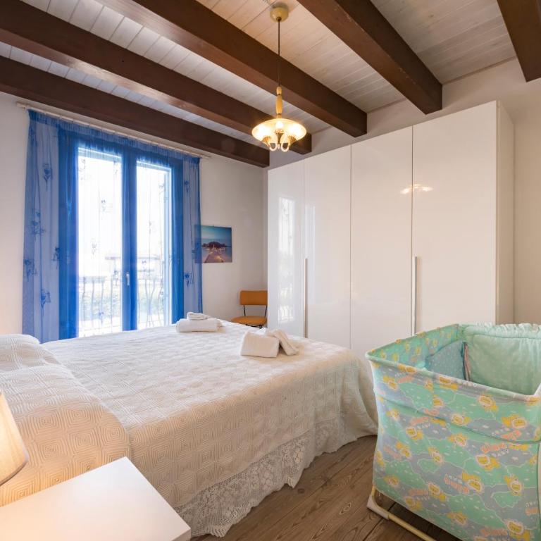Villa PortoVenere - Three-Bedroom Villa - 43