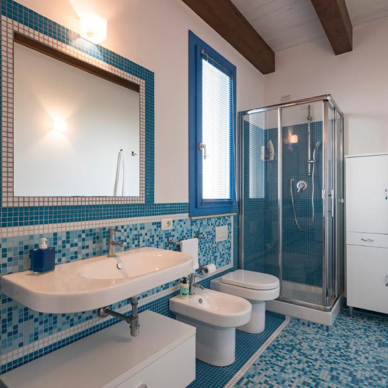 Villa PortoVenere - Three-Bedroom Villa - 40