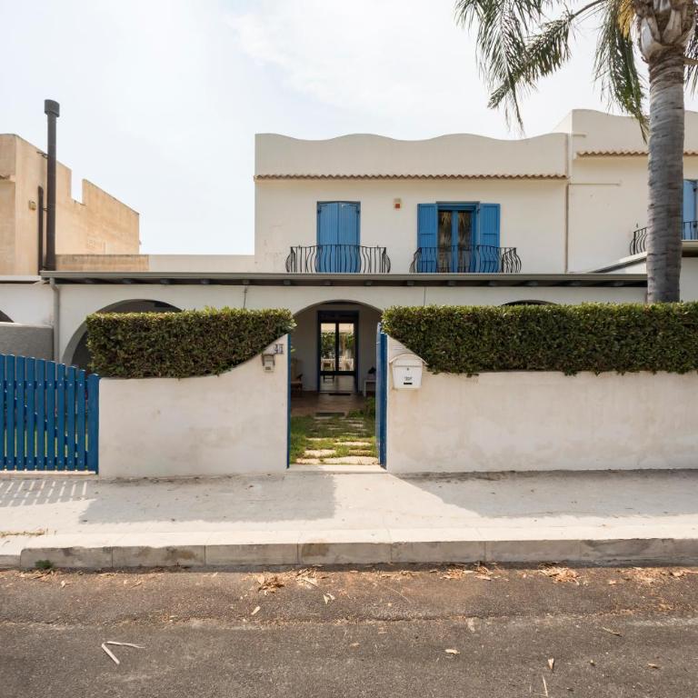 Villa PortoVenere - Three-Bedroom Villa - 70