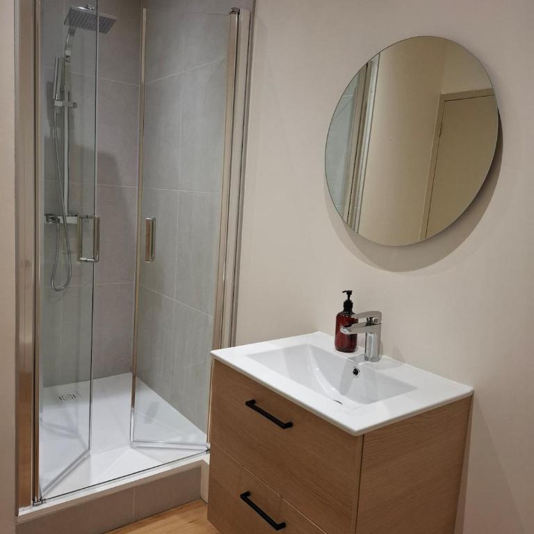 Studio rénové - Centre antique - Vienne - Apartment mit 1 Schlafzimmer - 13