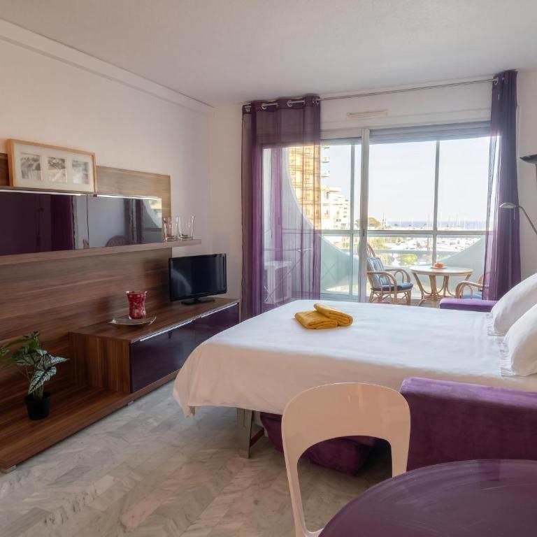 Harbor view - Air conditioning - Parking - Résidence Fidjis - Studio - Vue sur Mer - 13