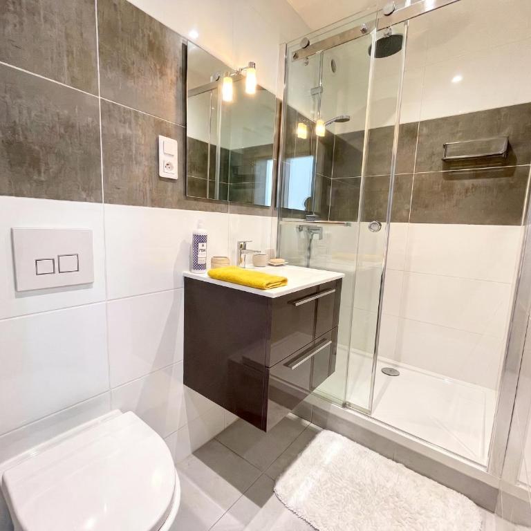 Harbor view - Air conditioning - Parking - Résidence Fidjis - Studio - Vue sur Mer - 14