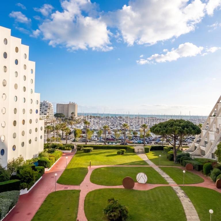 Harbor view - Air conditioning - Parking - Résidence Fidjis - Studio - Vue sur Mer - 4