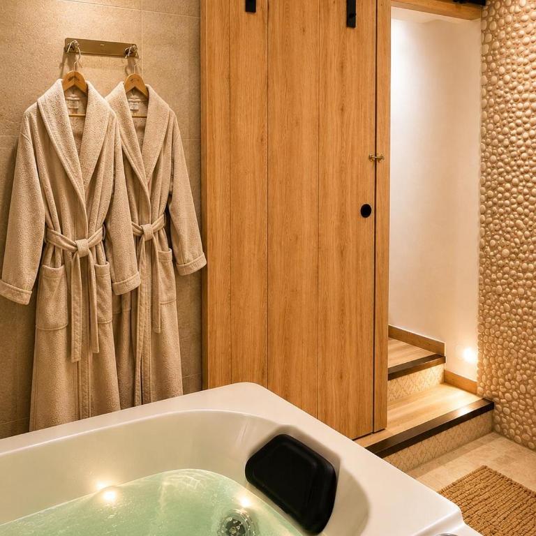 Casa Olivia, Luxurious Village House with Sauna and Jacuzzi - Casa de 2 dormitorios - 2